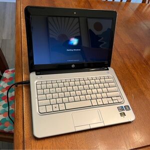 HP Mini Windows 7 Laptop - Used Good Condition